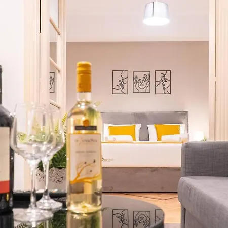 Syntagma Square, 65sqm Cozy Family 아파트 아테네