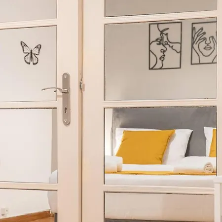 Apartment Syntagma Square, 65sqm Cozy Family *