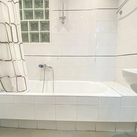 Syntagma Square, 65sqm Cozy Family Apartment Athens