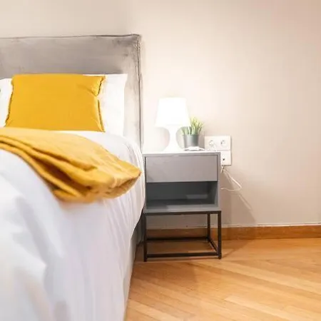 Apartment Syntagma Square, 65sqm Cozy Family Athens